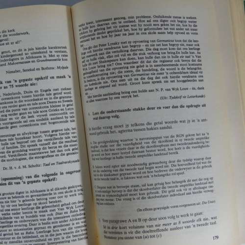 Afrikaans my Taal 9/10 handbook - 1986 Silabus
