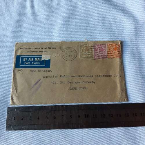 Airmail cover from London to Cape Town, South Africa with 1 shilling, sixpence en twopence stamps