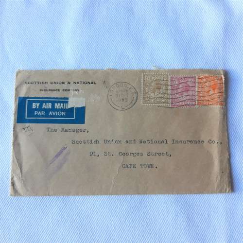 Airmail cover from London to Cape Town, South Africa with 1 shilling, sixpence en twopence stamps