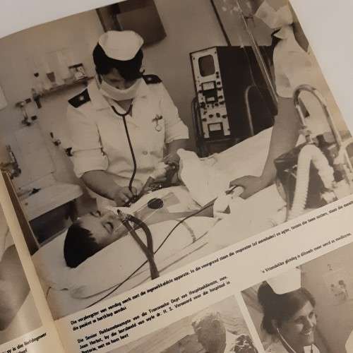 Ster magazine - 24 Maart 1972 - Ons verpleegsters