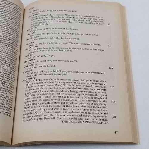 William Shakespeare - Twelfth Night - Stratford series