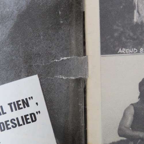 Fotoboekie Dubbel uitgawe no 82 Die Arend van die oerwoud and Tanya die vegter - Redelike toestand