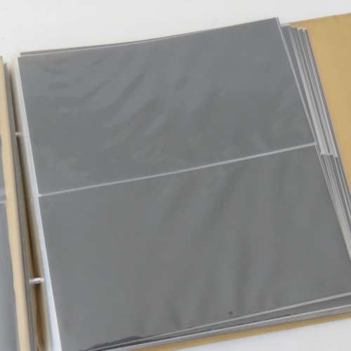 FDC/Banknote album with space for 64 normal and 10 large first day covers