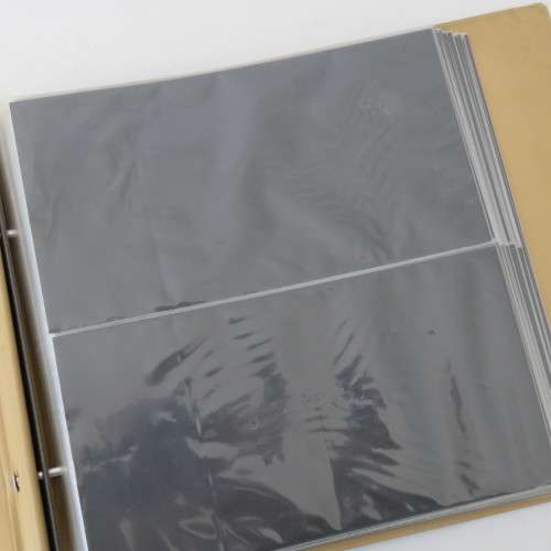 FDC/Banknote album with space for 64 normal and 10 large first day covers