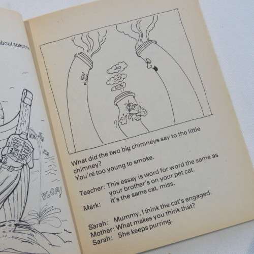 A small world joke book - 2 book from 1983 - Cartoons and Jokes