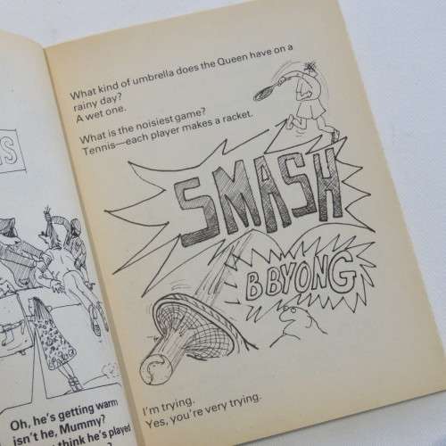 A small world joke book - 2 book from 1983 - Cartoons and Jokes