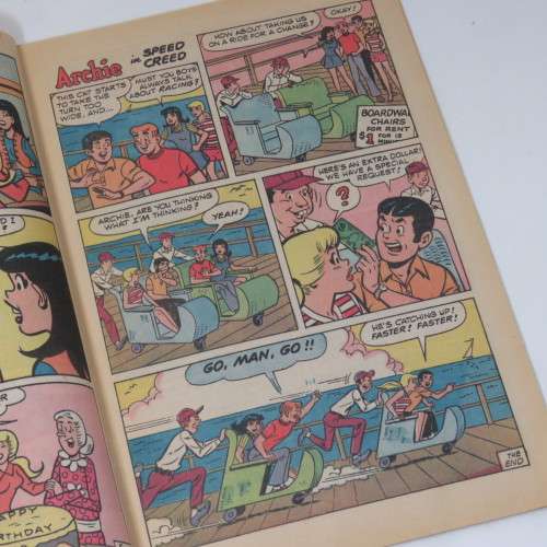 Lot of 5 comic books  - Archie