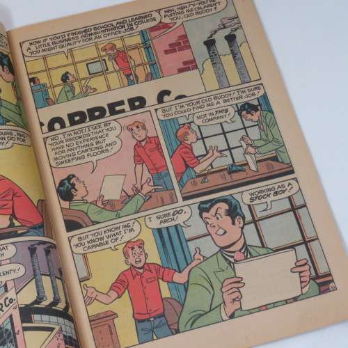 Lot of 5 comic books  - Archie