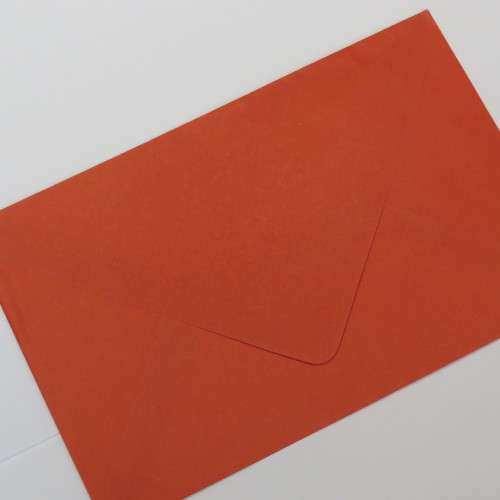 Beautiful postal cover simply addressed to `Mom` with 1988 stamp