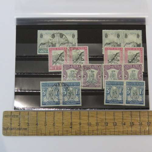 SACC 51-54 Voortrekker Memorial Fund - Pairs hinged mint and used