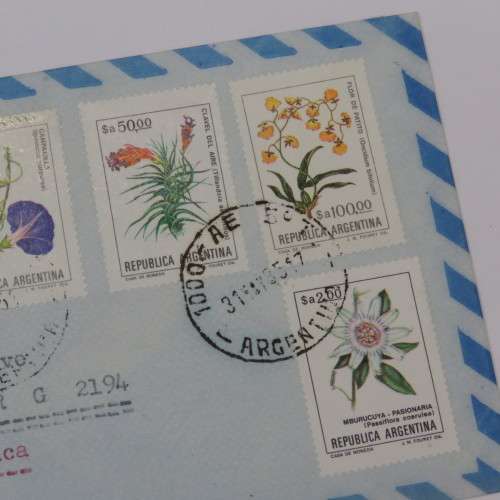 Airmail letter from Argentina to South Africa with 5 flower stamps 31 May 1985