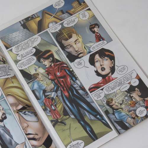 Lot of 7 Gotham comics - Daredevil, Hulk, batman, Spider-Man and Spider-Girl