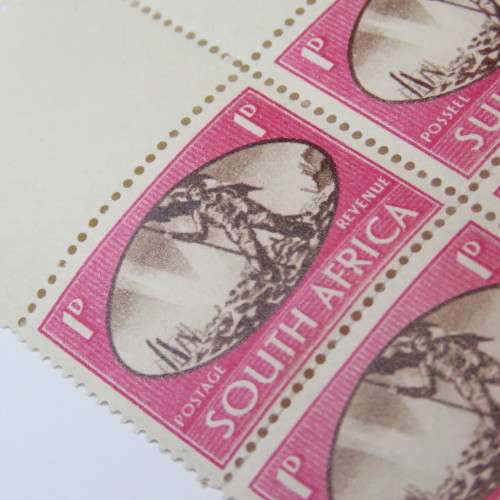 SACC 107 South Africa block of 4 stamps top left with red dot in R of Africa