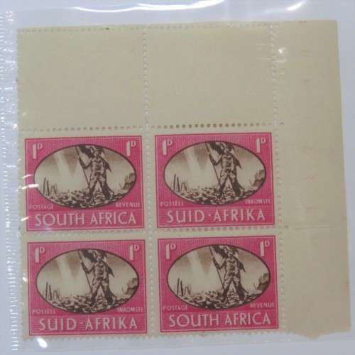 SACC 107 South Africa block of 4 stamps top left with red dot in R of Africa