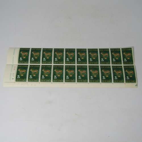 South Africa SACC 245 Lot of 20 x 2 1/2 cent Springbok rugby stamps - 10 in bottom row with error