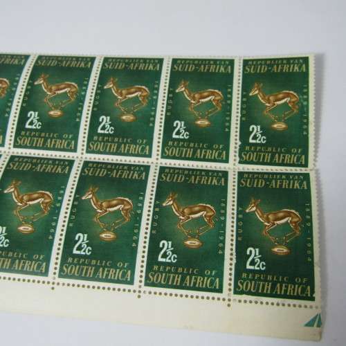 South Africa SACC 245 Lot of 20 x 2 1/2 cent Springbok rugby stamps - 10 in bottom row with error