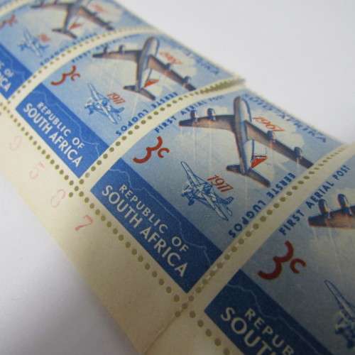 South Africa Boeing 707 over Table Mountain SACC 219 - Row of 15 stamps all with the same error - ho