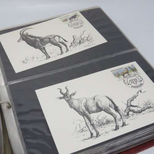 Loose leaf album with 95 Homelands maxi cards