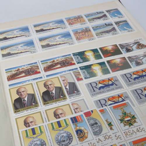 16 Page stamp album with South Africa mint stamps - Over 375 stamps - Some decent high value stamps