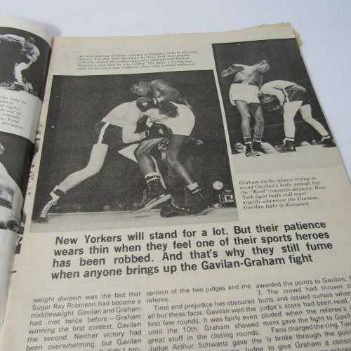 Boxing Pictorial Magazine - Lot of 7 magazines in the 1976/77 period