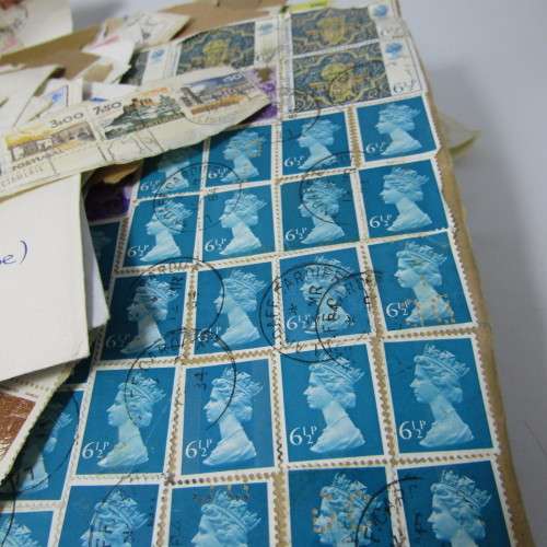 Over Half a Kilo stamps on covers - Many hundreds - unchecked