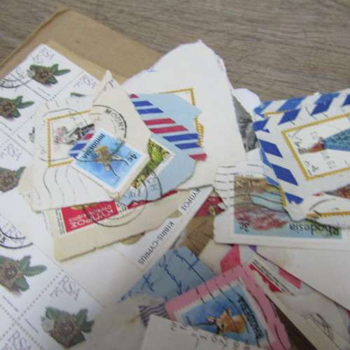 Over Half a Kilo stamps on covers - Many hundreds - unchecked