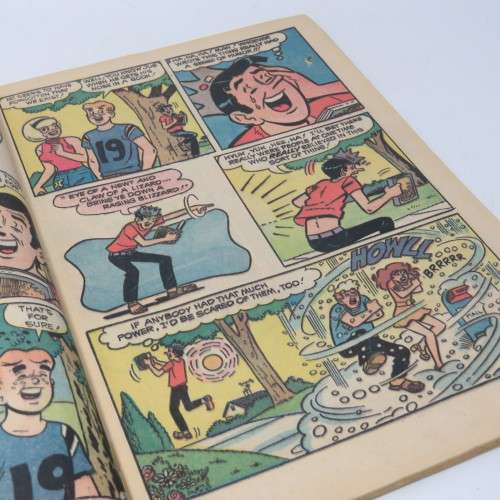 Archie Series Giant - Sabrina the teenage witch No 16