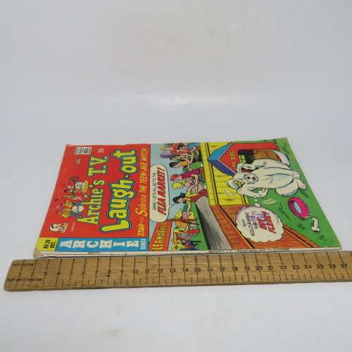Archie Series Archie`s TV laugh-out no 28
