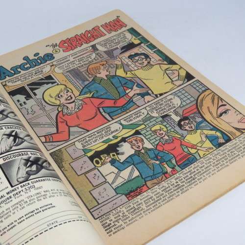 Archie Series - GIANT Archie`s TV Laugh-Out no 23