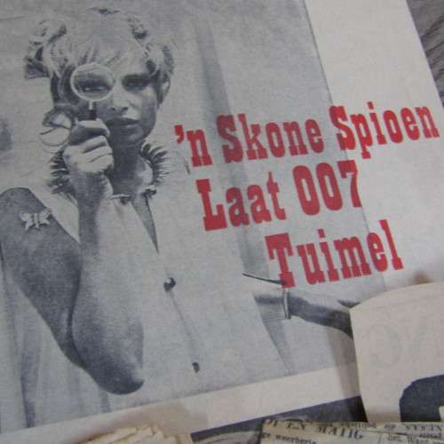 Large lot of Newspaper cuttings on Robert Kennedy`s visit to South Africa in 1966