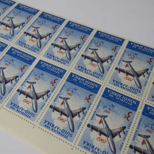 SACC 219  - 1 December 1961 50the Anniversary of 1st SA Flight 3c stamp - Lot of 22 mint with errors
