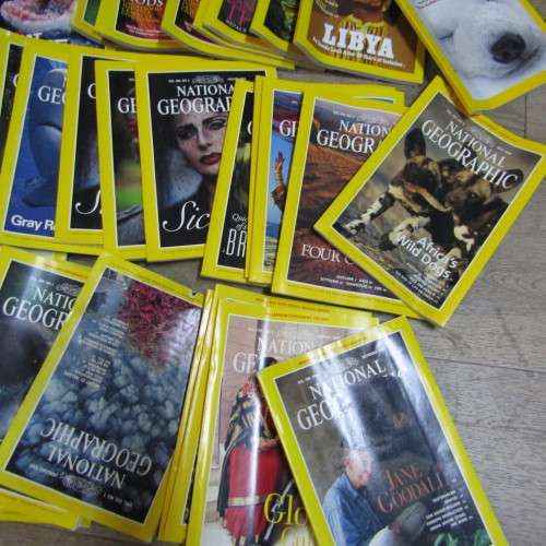 National Geographic - Batch of books from 1972 to 2001 - (COLECTION ONLY)