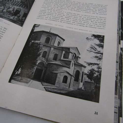 Booklet and intro sheets for tours offered to soldiers in Italy
