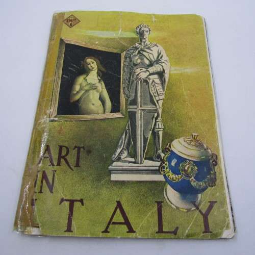 Booklet and intro sheets for tours offered to soldiers in Italy
