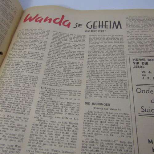 Patrys magazine - Mei 1971 - Laerskool uitgawe  - articles removed - punch holes