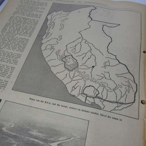 Patrys magazine - Mei 1971 - Laerskool uitgawe  - articles removed - punch holes
