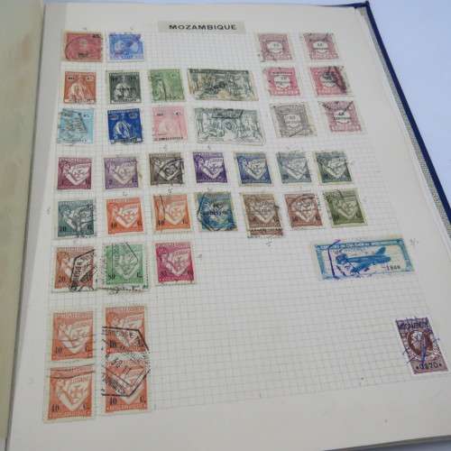 Stamp album with over 1600 old stamps - Given as birthday present in 1941