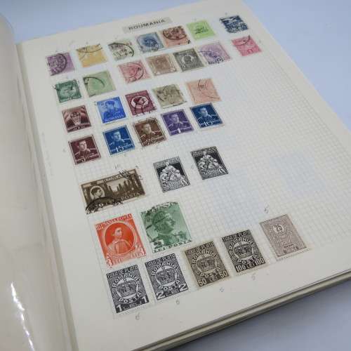 Stamp album with over 1600 old stamps - Given as birthday present in 1941