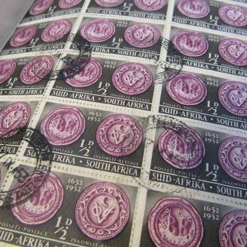 Stamp album with almost 1500 South Africa stamps - some very good ones - unresearched for variations