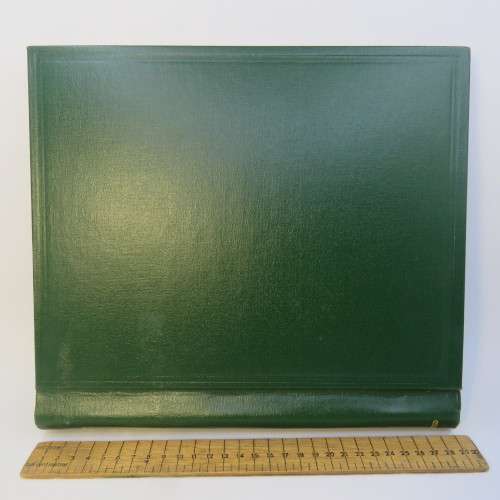 Stamp album with about 700 stamps Early Great Britain and Ireland - Also many others very good lot