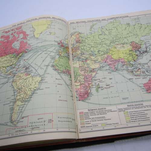 WW2 Daily Mail War Atlas with large air view map of the Western Front