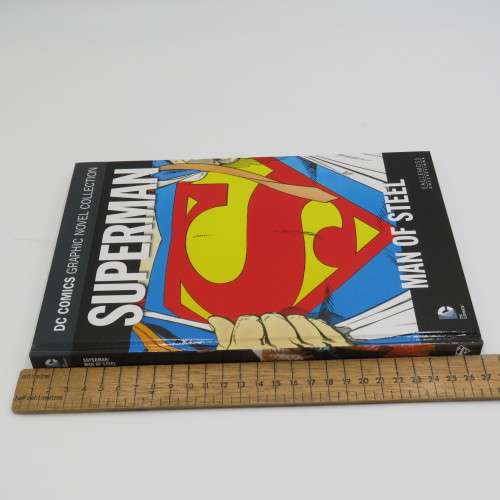 DC Comics SuperMan Man of Steel graphic novel