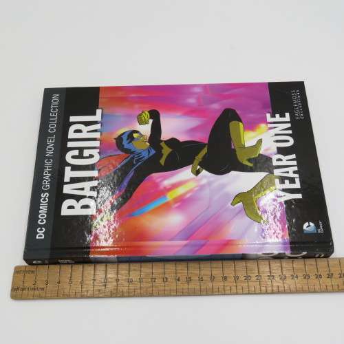 DC Comics Batgirl - Year one graphic novel