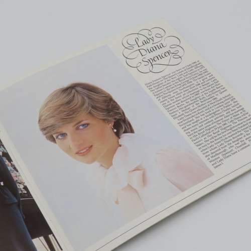 British Post Office Royal wedding 1981 stamps and booklet - Lady Di