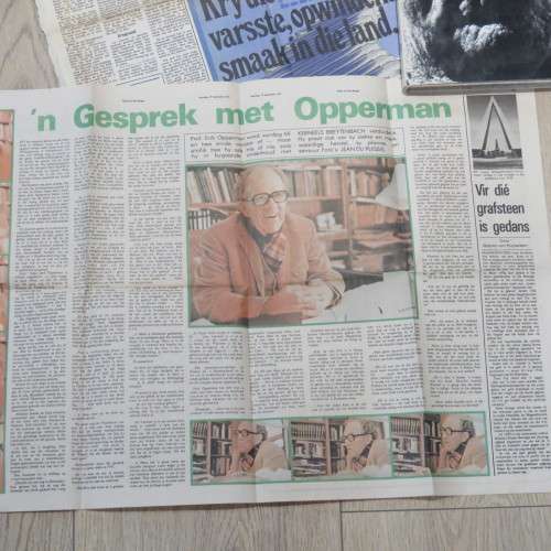 Komas uit n Bamboesstok DJ Opperman op spesiale papier gedruk - Met n paar koerantuitknipsels