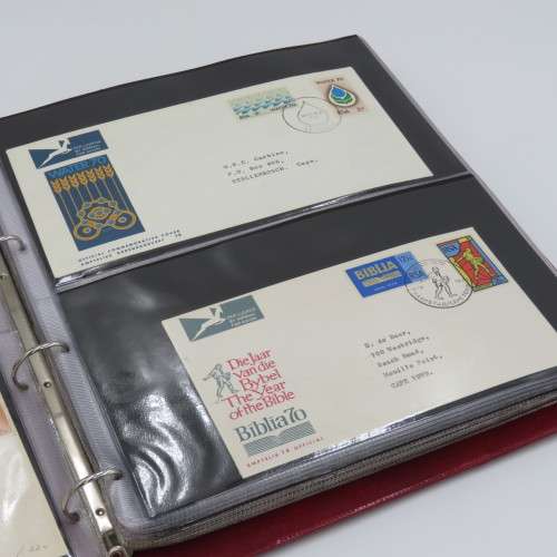 First day cover album with South-Africa`s first series of covers - Total 69 covers