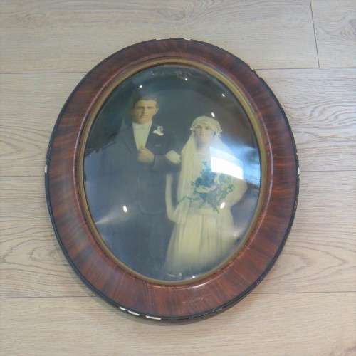 Antique Oval frame wedding photo with convex glass - Some minor frame damage
