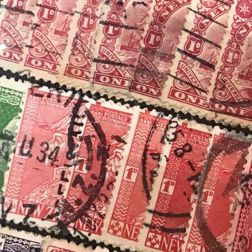 Collection of New Zealand Lot of Unresearched stamps
