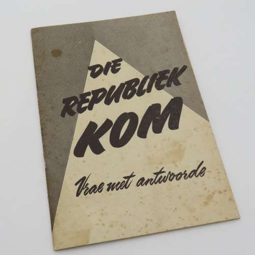 1960 Advent of the Republic booklet - Questions on why SA must become a Republic