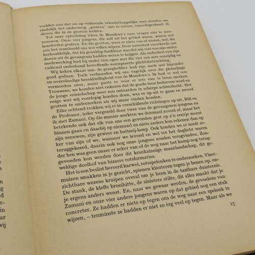 Afrika Doodt! - Avonturen vol Levensgevaar in Donker Afrika by Attilio Gratti - 1953 issue